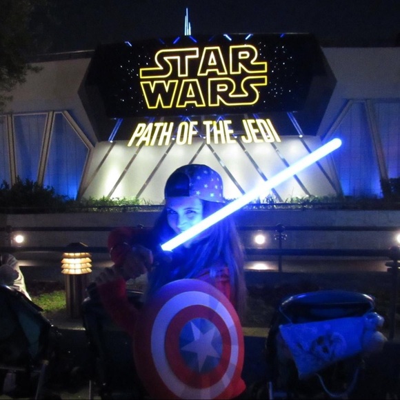 ✨Meet your Posher, Ashley 💜 - Picture 7 of 8